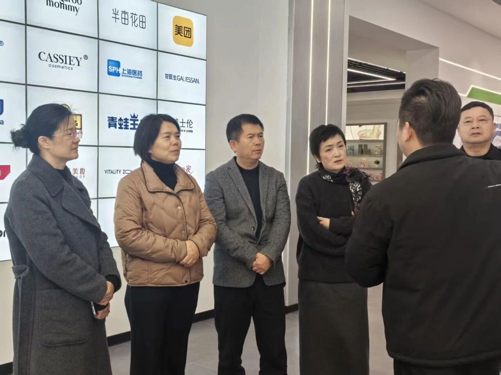 76e5152d6d832145159315c2238876e